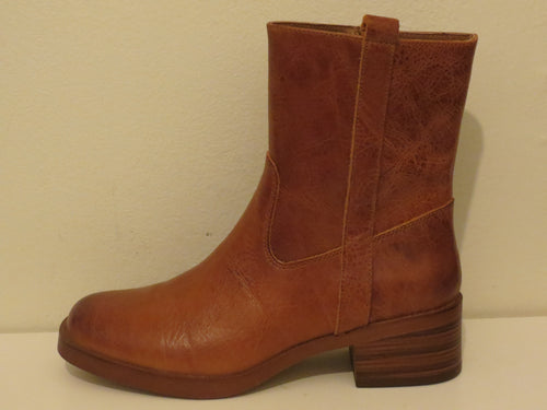 Monshoe 8.25.12..Cognac