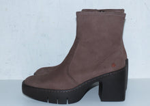 Load image into Gallery viewer, Art 1656 brúnir.