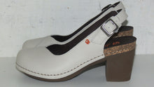 Load image into Gallery viewer, Jungla 7830 off white